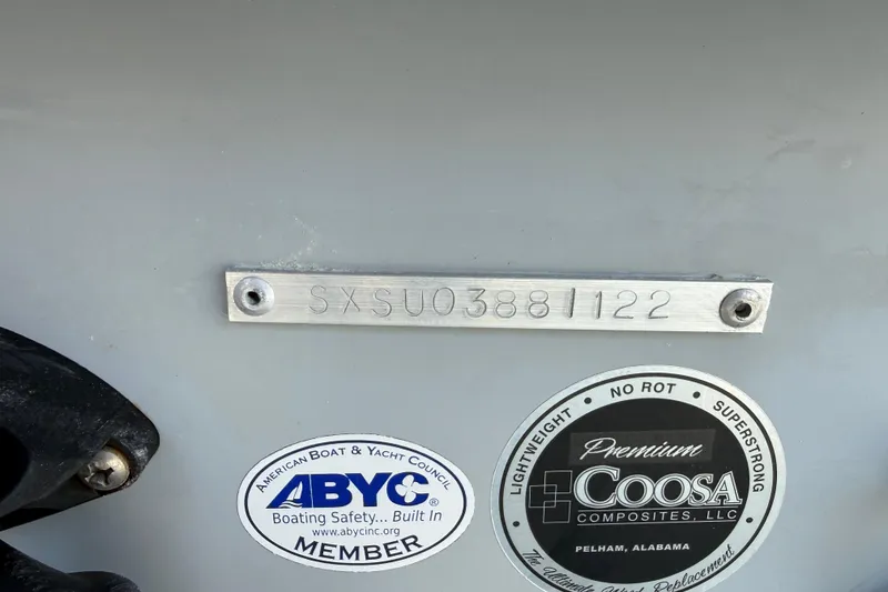 Slide: The Image of Yamaha F200XB engine label on 2022 Sea Hunt Ultra 229 boat. - 38