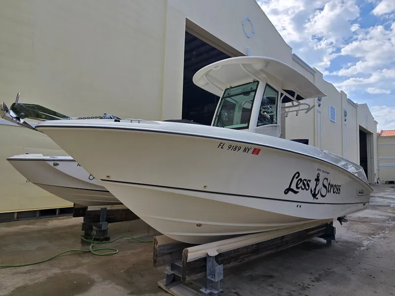 The Image of Boston Whaler 250 Outrage 2009 - 0