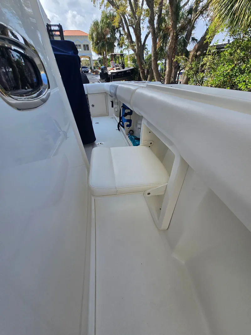 Slide: The Image of Boston Whaler 250 Outrage 2009 - 10