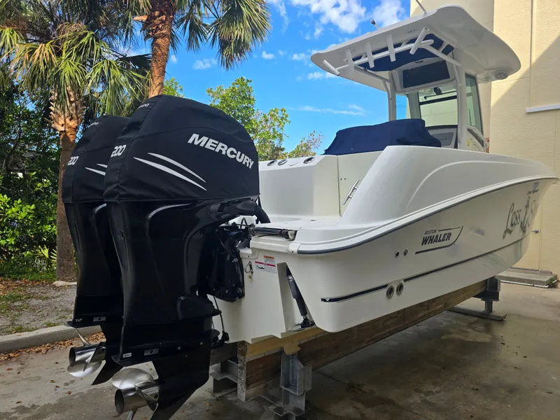 Slide: The Image of Boston Whaler 250 Outrage 2009 - 2