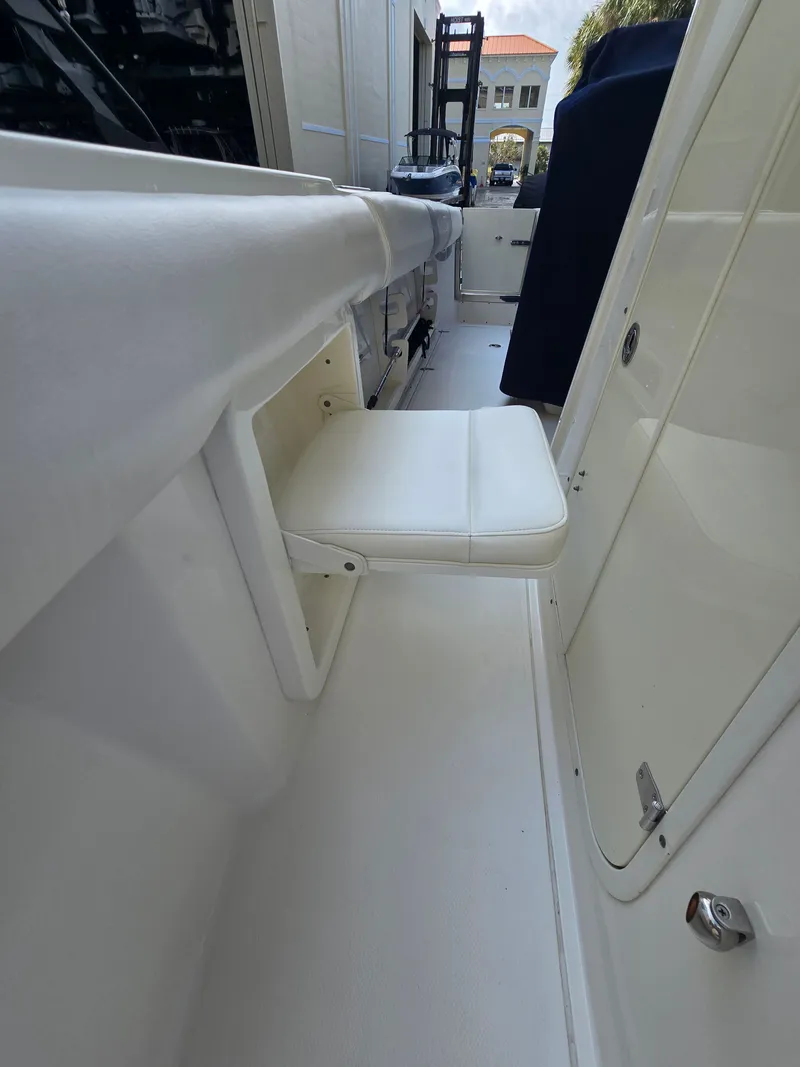 Slide: The Image of Boston Whaler 250 Outrage 2009 - 9