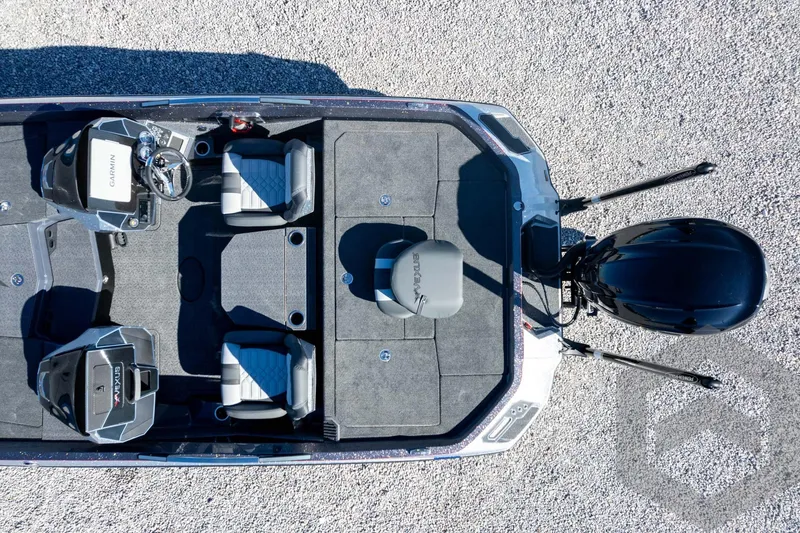 Slide: The Image of Overhead view of 2026 Vexus VXs21 boat interior with seating and controls. - 46