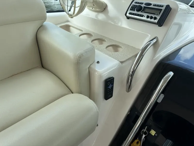 Slide: The Image of Tiara 3500 Sovran 2008 - 57