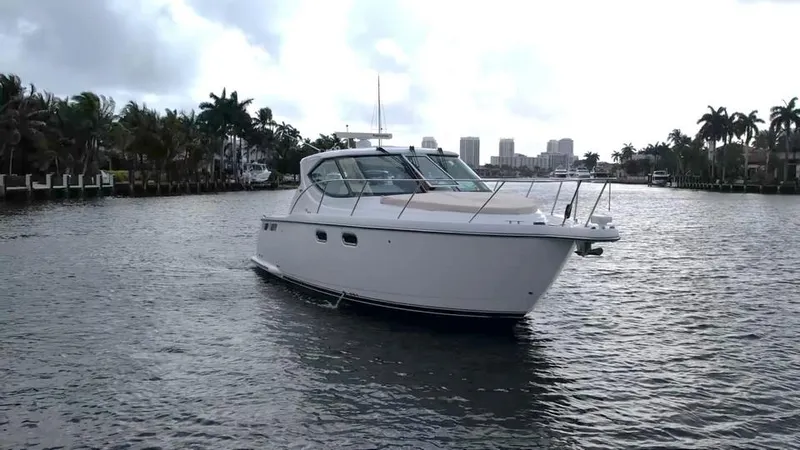 Slide: The Image of Tiara 3500 Sovran 2008 - 67