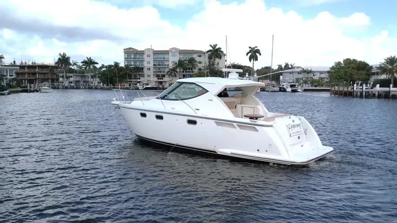 Slide: The Image of Tiara 3500 Sovran 2008 - 71