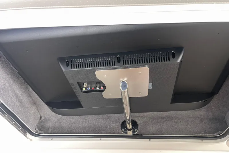Slide: The Image of Back of a mounted TV on a 2023 Sea Ray SLX 400 boat. - 60