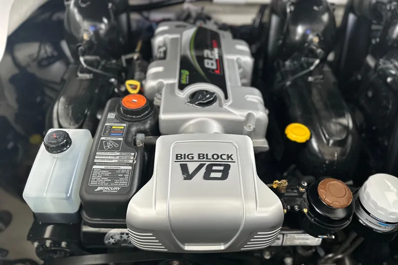 Slide: The Image of 2023 Sea Ray SLX 400 engine, featuring a powerful Big Block V8 design. - 71