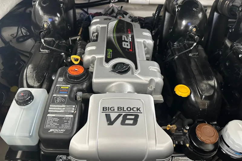 Slide: The Image of Engine of 2023 Sea Ray SLX 400 boat, featuring a Big Block V8. - 73