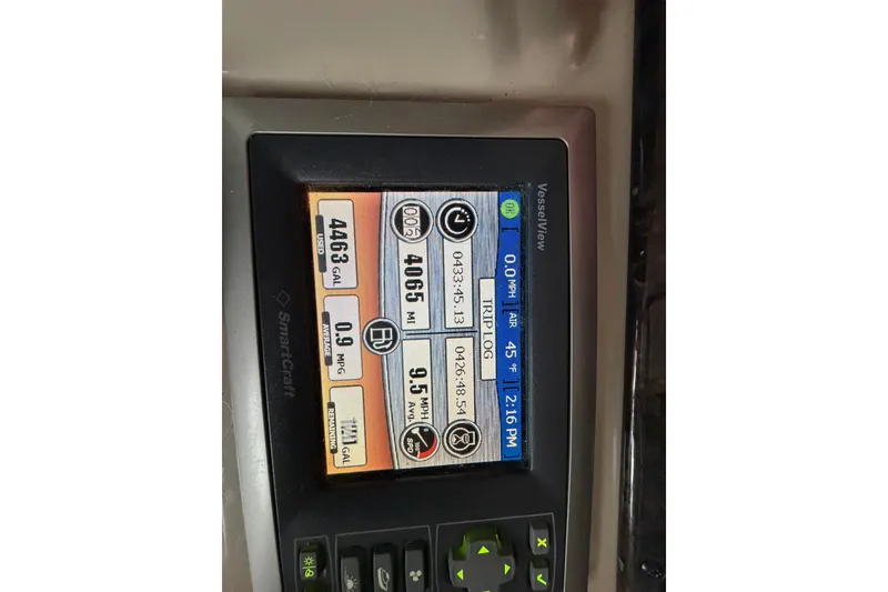 Slide: The Image of SmartCraft VesselView display on 2005 Sea Ray 390 Sundancer showing fuel and trip data. - 25