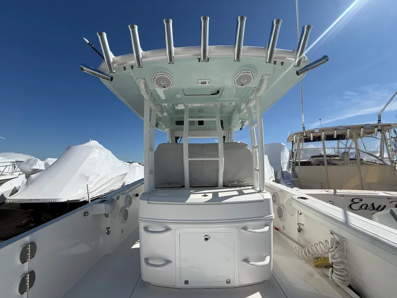 Slide: The Image of Everglades 335 Center Console 2019 - 15