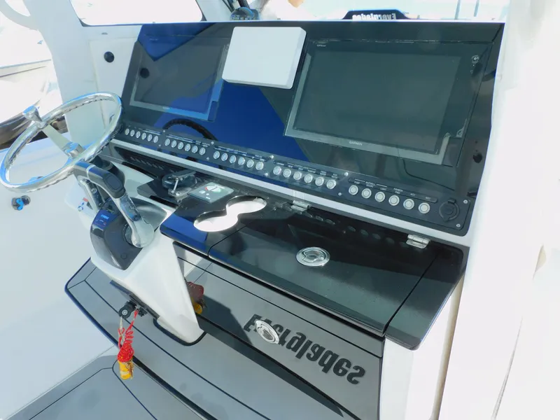 Slide: The Image of Everglades 335 Center Console 2019 - 22