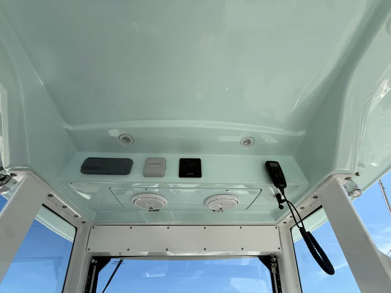 Slide: The Image of Everglades 335 Center Console 2019 - 28