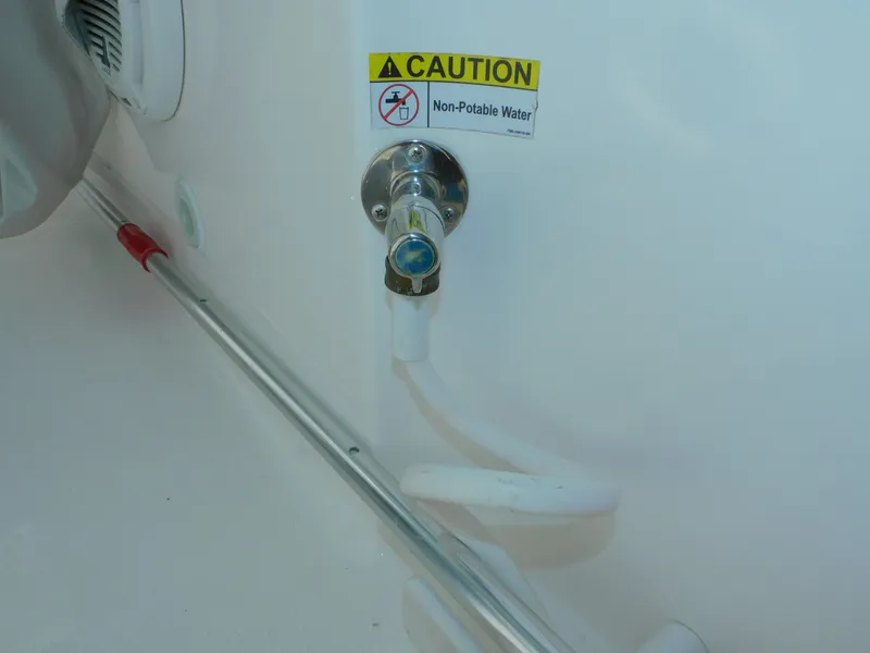 Slide: The Image of Everglades 335 Center Console 2019 - 57