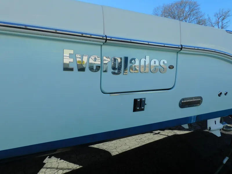 Slide: The Image of Underside of a 2019 Everglades 335 Center Console boat. - 6
