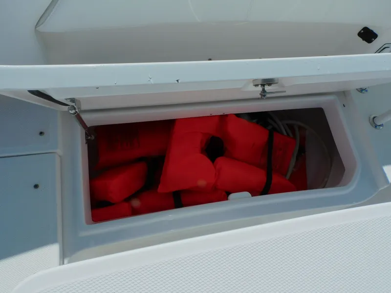 Slide: The Image of Everglades 335 Center Console 2019 - 72