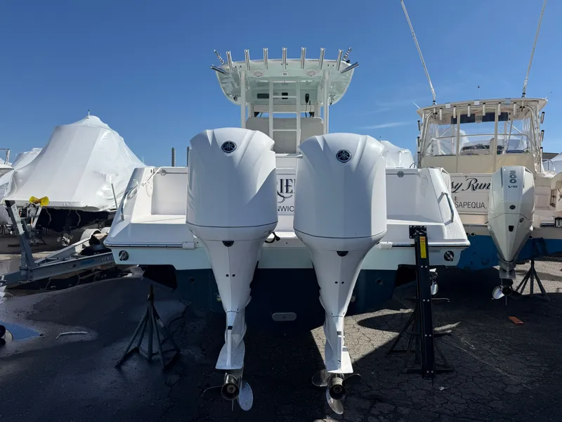 Slide: The Image of Everglades 335 Center Console 2019 - 9