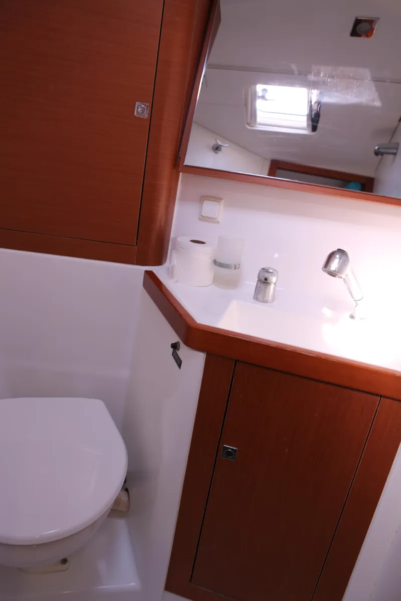 Slide: The Image of Forward head compartment w/separate shower stalll - 21