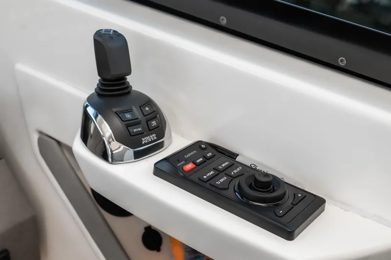 Slide: The Image of Control console of Tiara Yachts C39 Coupe 2020. - 23