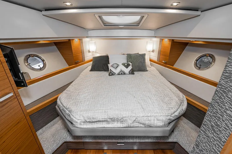 Slide: The Image of Luxurious cabin of 2020 Tiara Yachts C39 Coupe with modern design. - 29