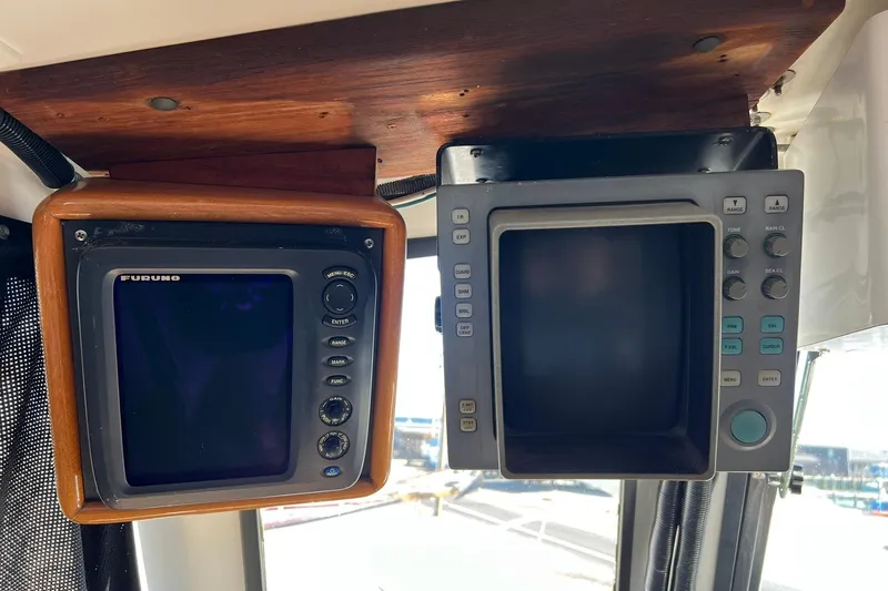 Slide: The Image of Vintage navigation equipment on a 1976 Rare HARRIS 36 EXPRESS boat. - 9
