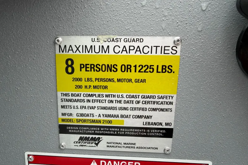 Slide: The Image of Capacity label for G3 Sportsman 2100, 2026 model, 8 persons or 1225 lbs max. - 10