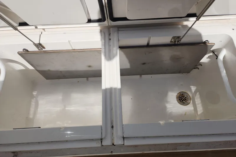 Slide: The Image of Viking 48 Sport Tower 2018 - 165