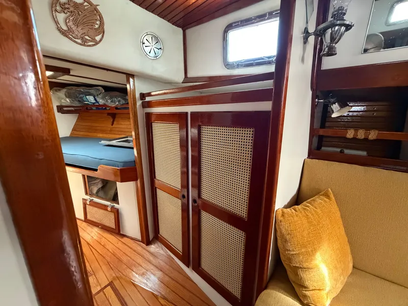 Slide: The Image of Benford 39 1985 - 57