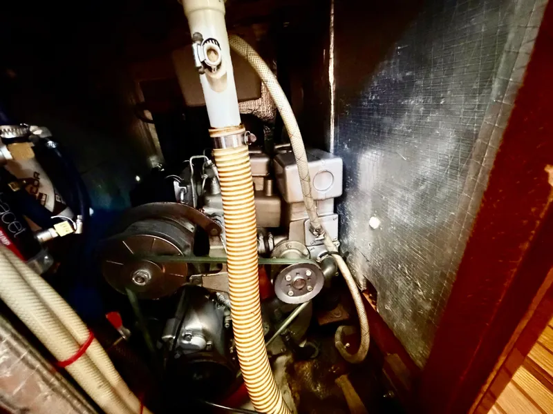 Slide: The Image of Benford 39 1985 - 72