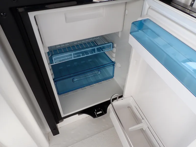 Slide: The Image of Sea Ray 510 Fly 2015 - 101