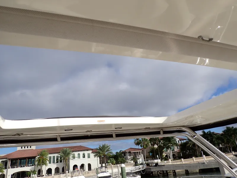 Slide: The Image of Sea Ray 510 Fly 2015 - 113