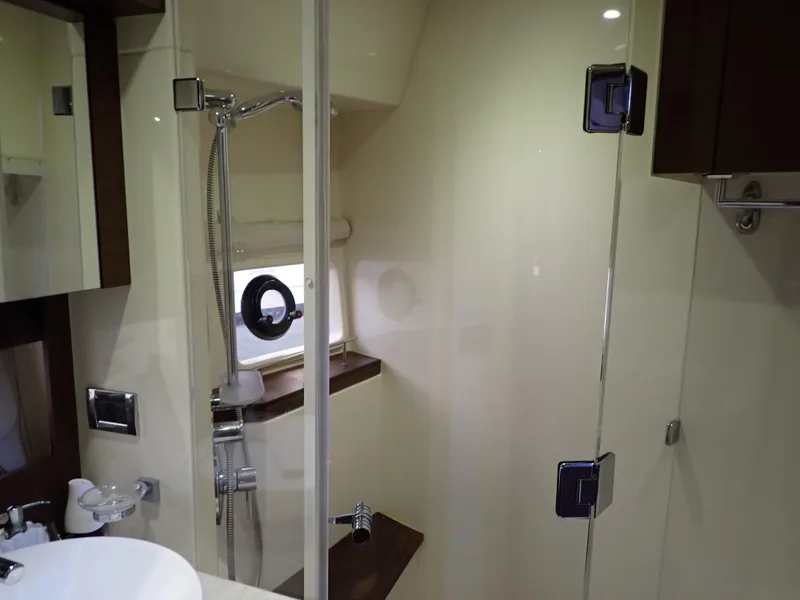 Slide: The Image of Sea Ray 510 Fly 2015 - 156