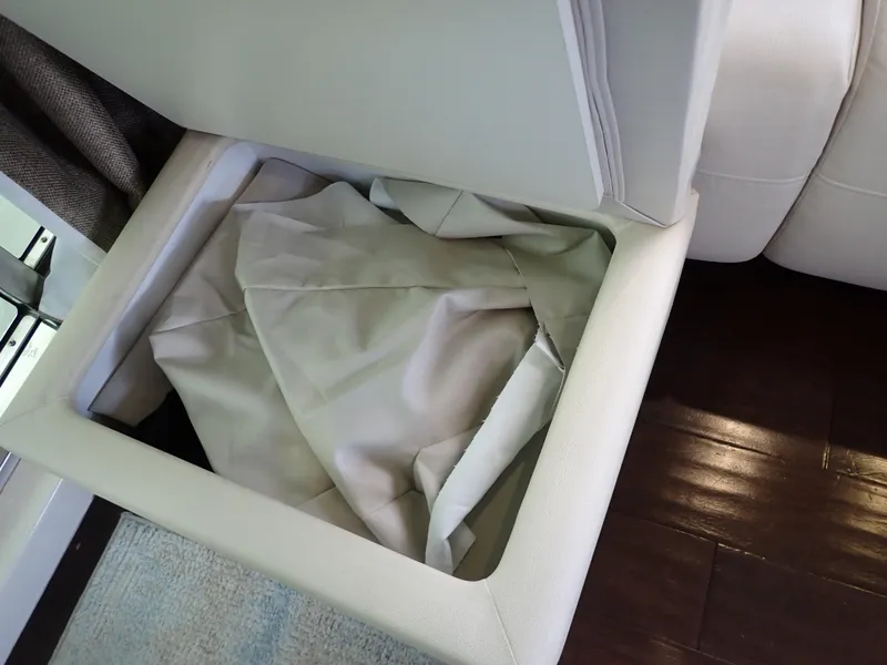 Slide: The Image of Sea Ray 510 Fly 2015 - 177