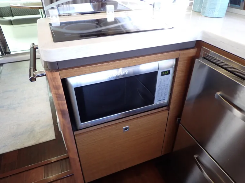 Slide: The Image of Sea Ray 510 Fly 2015 - 191