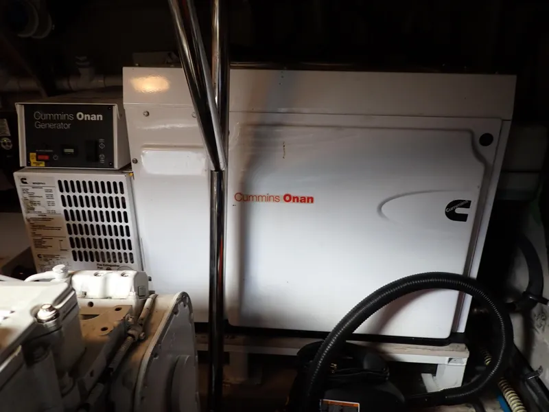 Slide: The Image of Sea Ray 510 Fly 2015 - 251