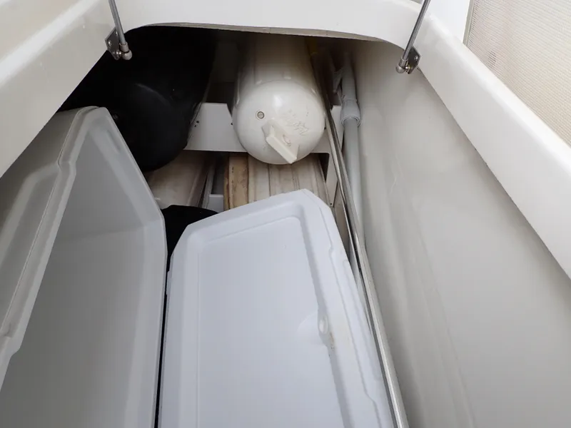 Slide: The Image of Sea Ray 510 Fly 2015 - 67