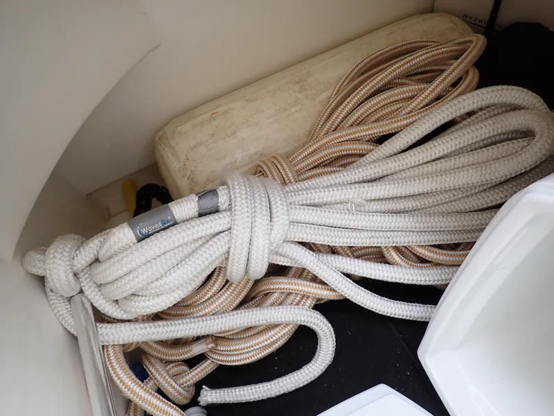 Slide: The Image of Sea Ray 510 Fly 2015 - 68