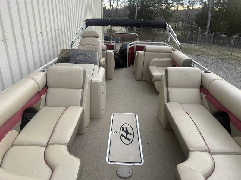 Slide: The Image of Harris Sunliner 220 2013 - 6