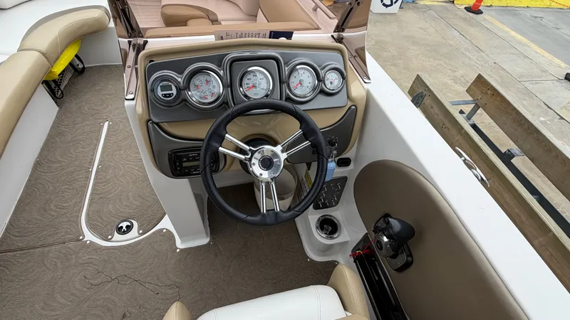 Slide: The Image of Starcraft SCX 211 2015 - 18