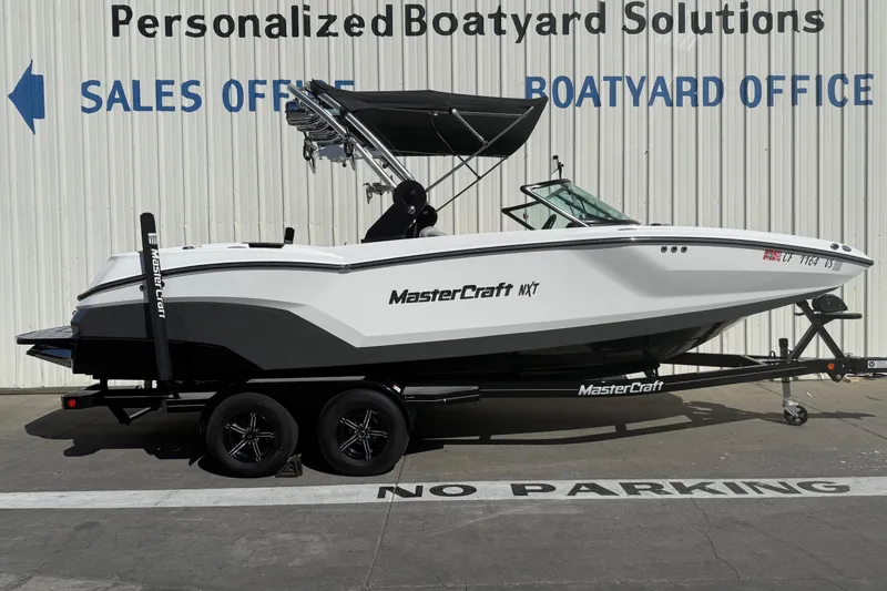 The Image of MasterCraft NXT22 2020 - undefined