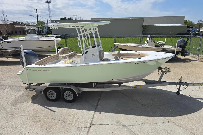 The Image of Sportsman Heritage 211 Center Console 2020 - undefined