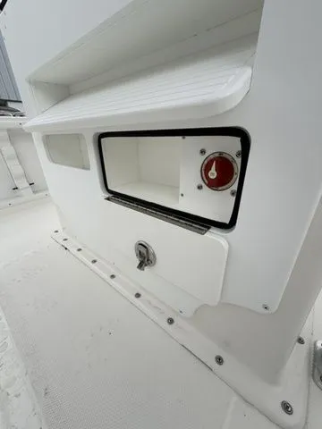 Slide: The Image of Bay Rider 2460FS 2026 - 15