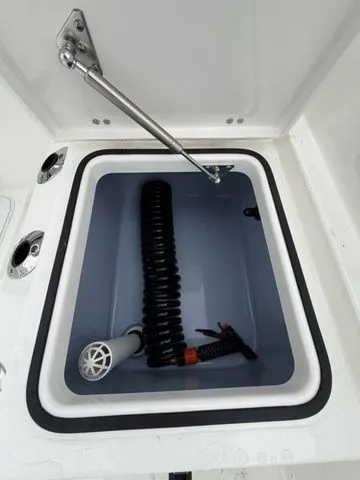 Slide: The Image of Bay Rider 2460FS 2026 - 19