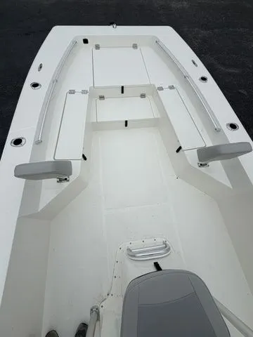 Slide: The Image of Bay Rider 2460FS 2026 - 3