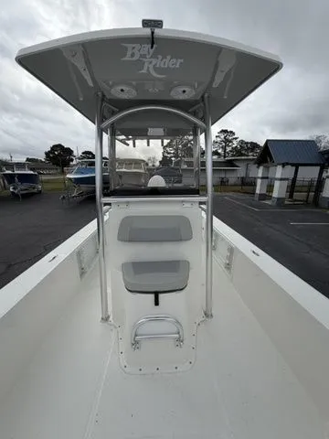 Slide: The Image of Bay Rider 2460FS 2026 - 8