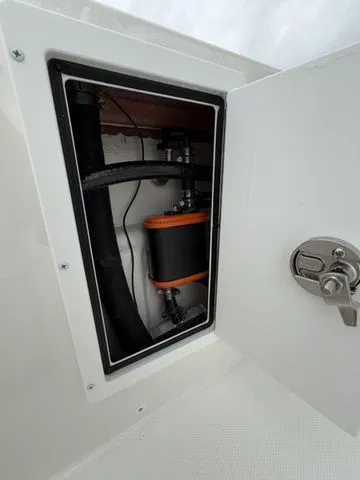 Slide: The Image of Bay Rider 2460FS 2026 - 17