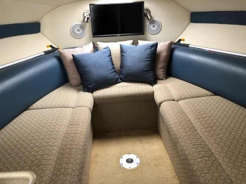 Slide: The Image of Interior of 2006 Glastron GS 269 yacht cabin. - 21