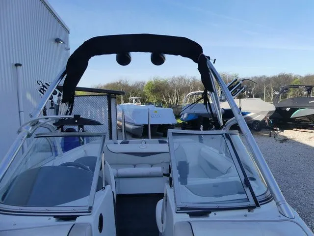 Slide: The Image of Tigé 20V 2008 - 10