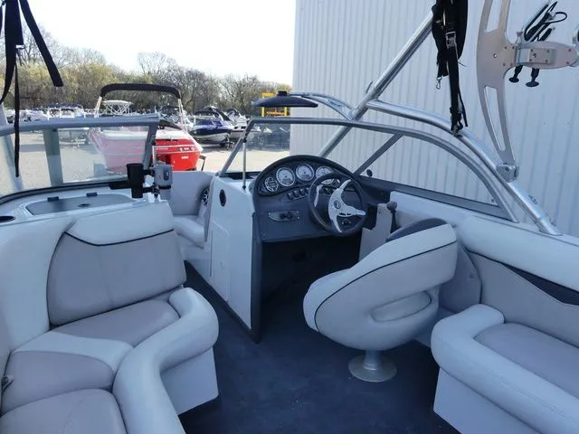 Slide: The Image of Tigé 20V 2008 - 14