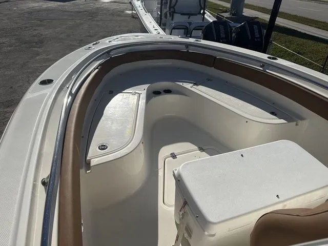 Slide: The Image of Pioneer 222 Sportfish 2026 - 13