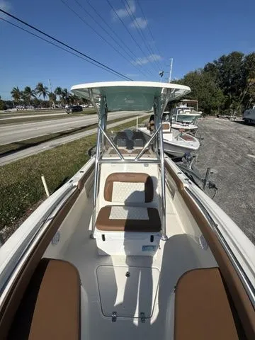 Slide: The Image of Pioneer 222 Sportfish 2026 - 16